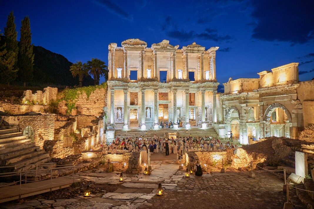 Ephesus_Event_windstar-cruises