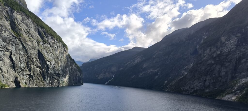 Einlaufen im Geirangerfjord