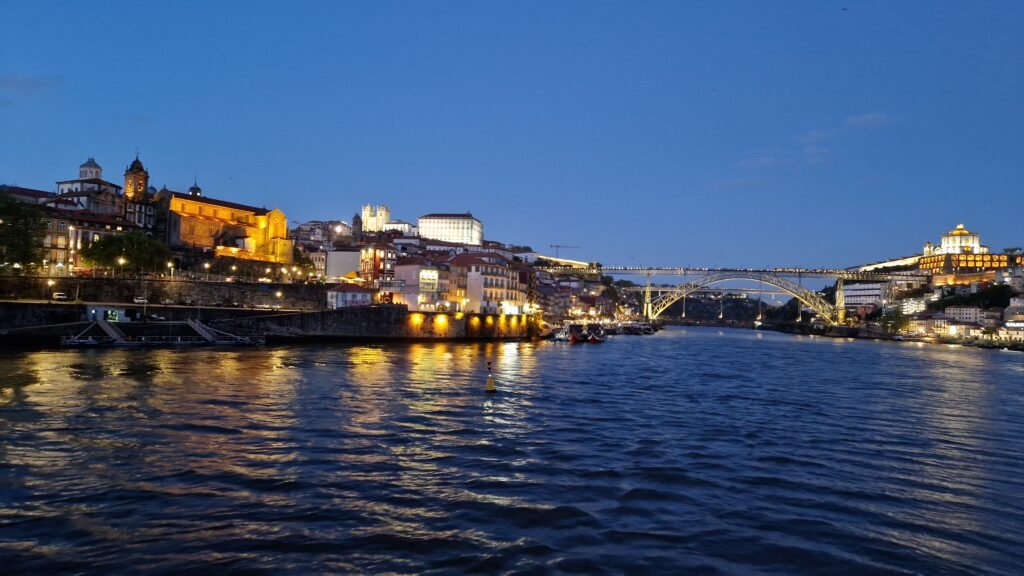 Porto in der Dämmerung