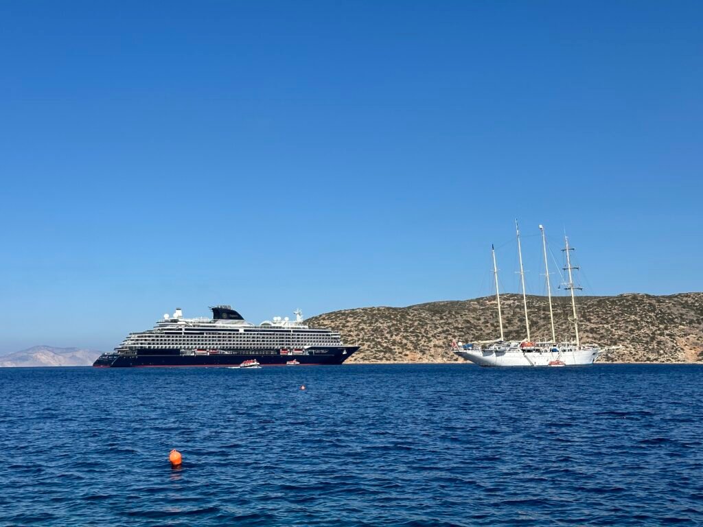 Explora I vor Katapola